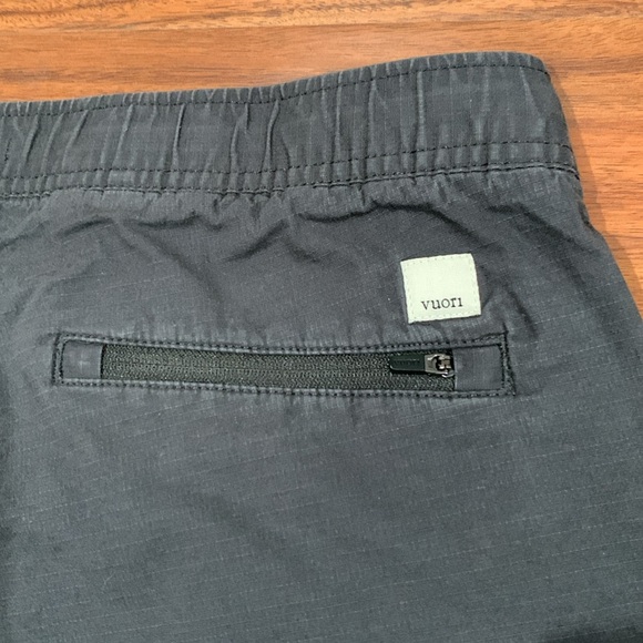 Vuori Men’s Ripstop Pants - Men’s SIZE MEDIUM - Picture 4 of 9
